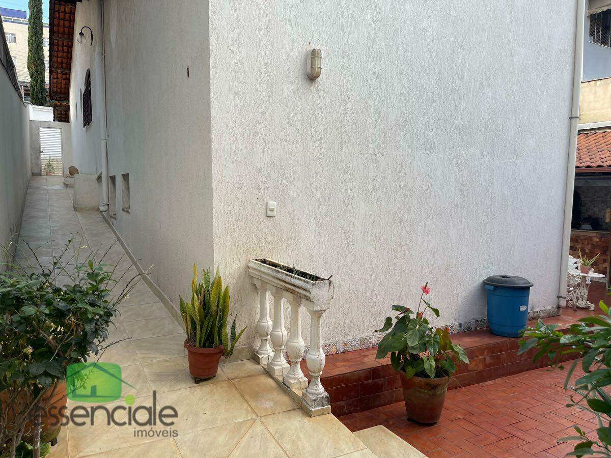 Casa, 3 quartos, 420 m² - Foto 24