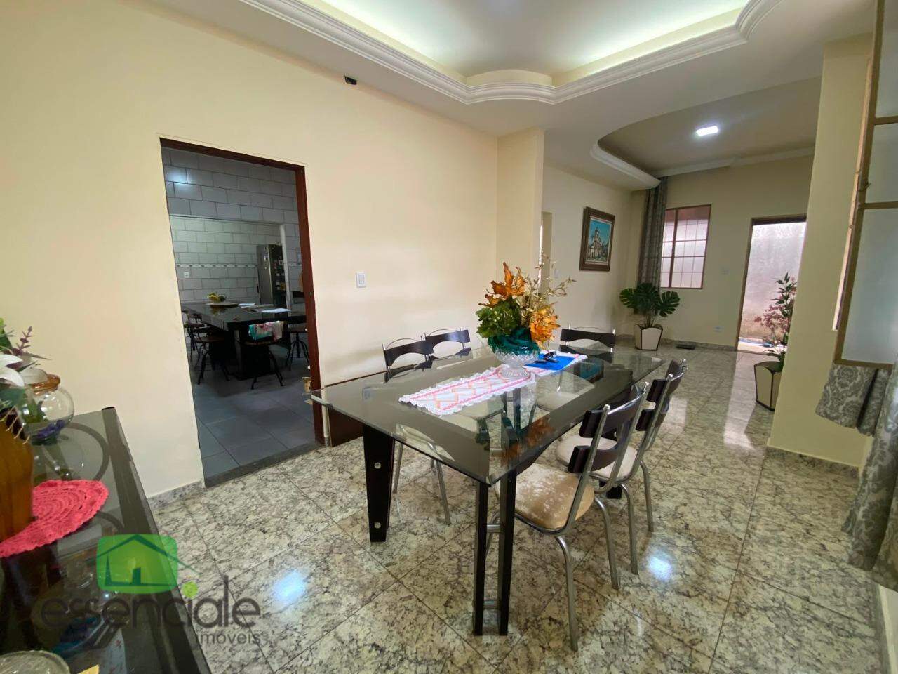 Casa, 3 quartos, 242 m² - Foto 5