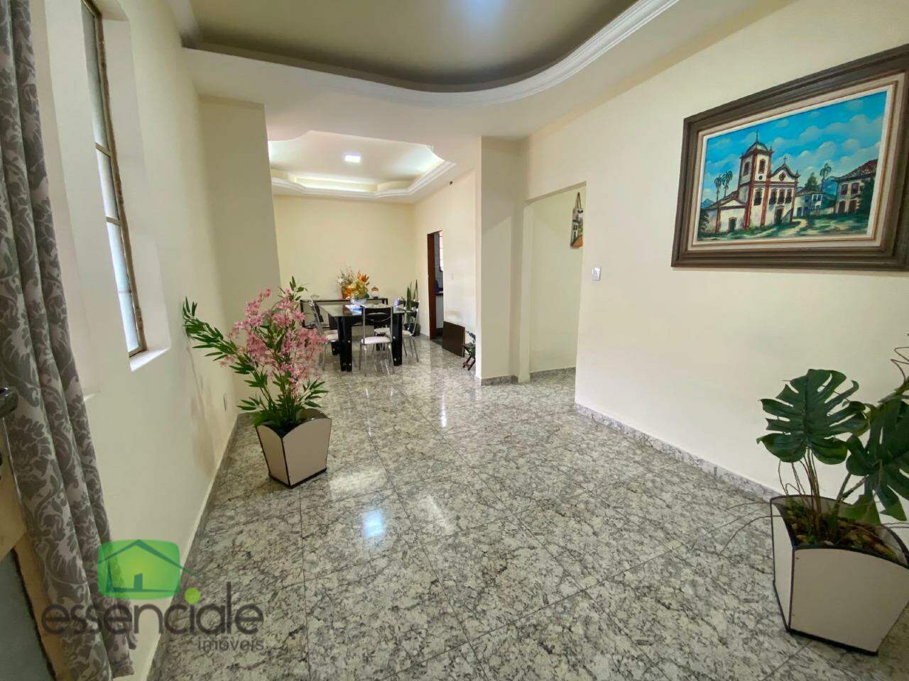 Casa, 3 quartos, 242 m² - Foto 4