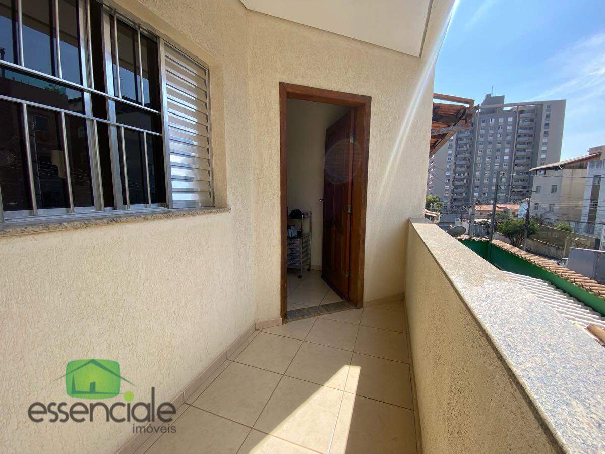 Casa, 4 quartos, 350 m² - Foto 13