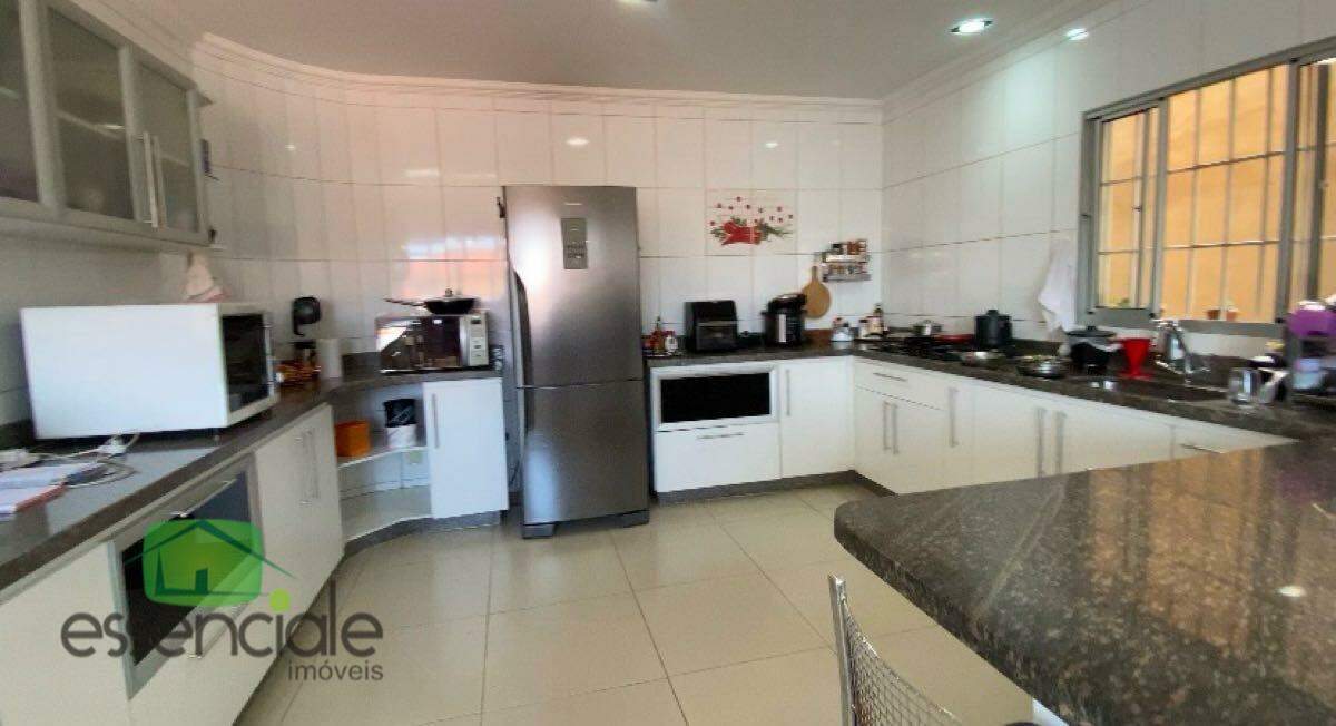 Casa, 4 quartos, 350 m² - Foto 5