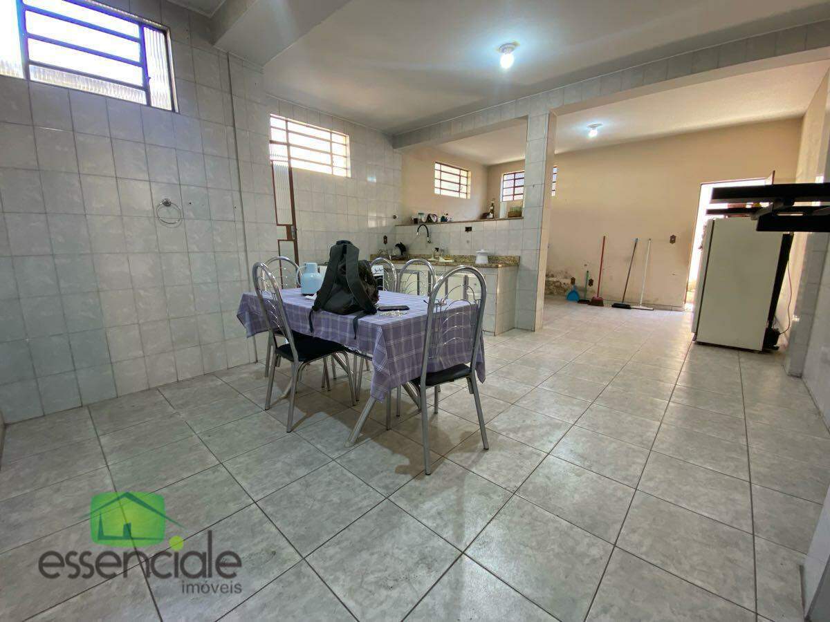 Casa, 5 quartos, 405 m² - Foto 1