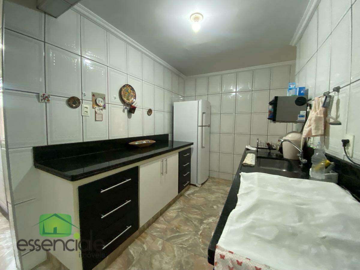 Casa, 4 quartos, 200 m² - Foto 13