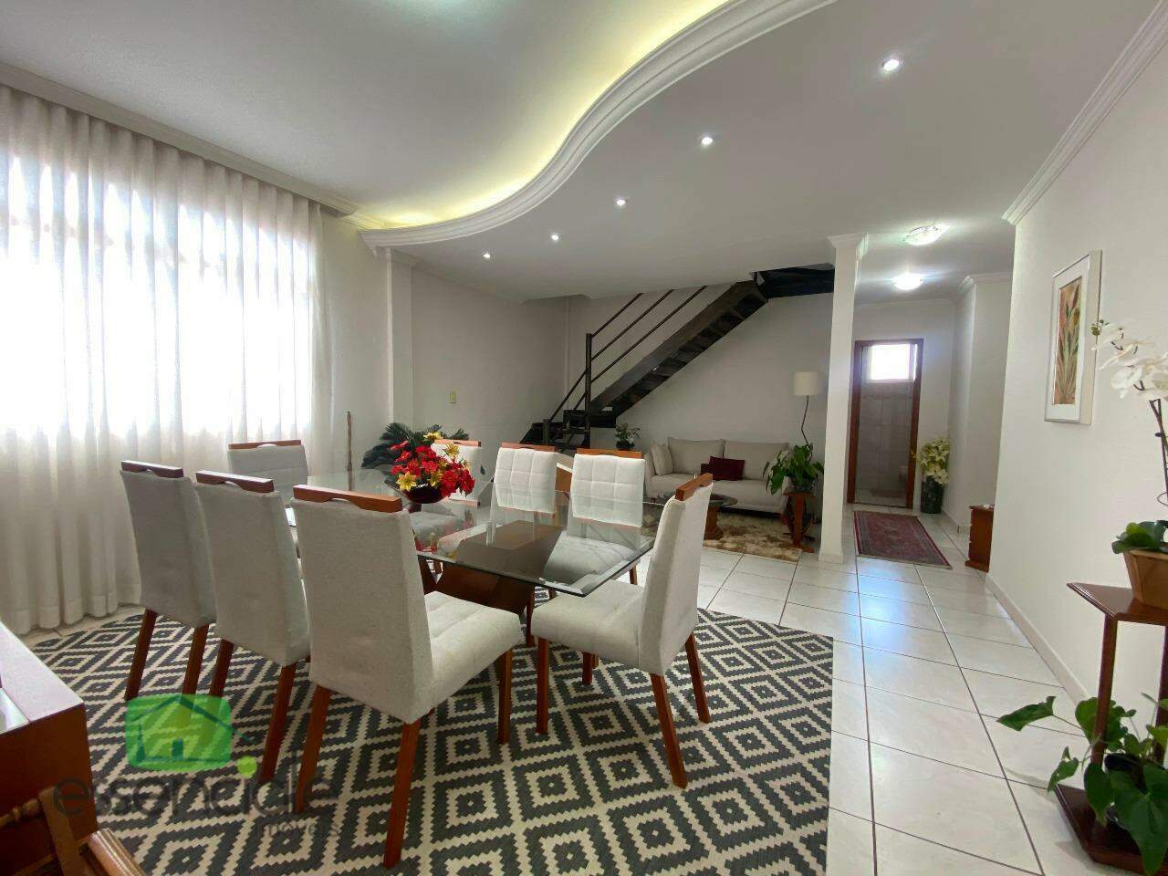 Cobertura, 3 quartos, 200 m² - Foto 1