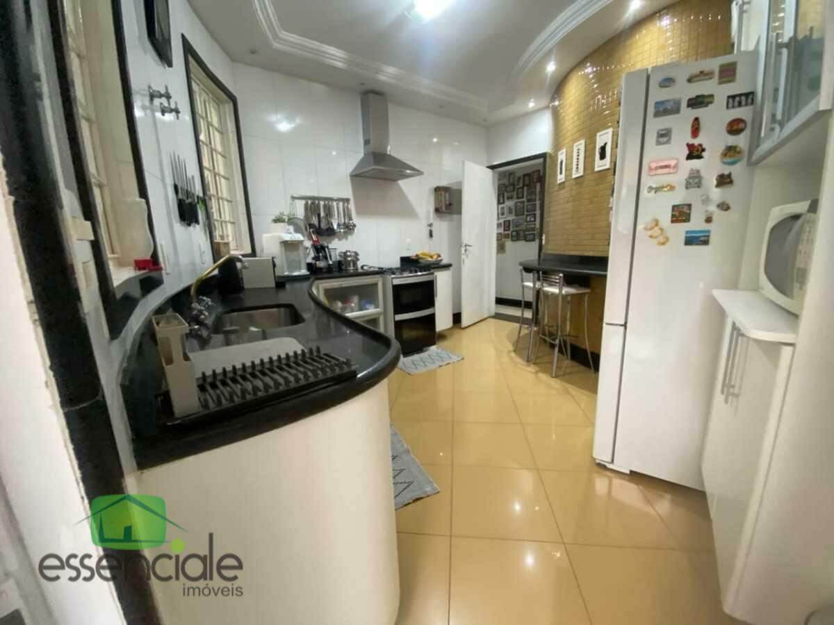 Casa, 3 quartos, 250 m² - Foto 9