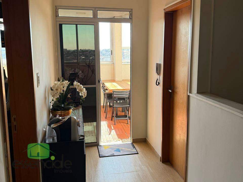 Apartamento, 3 quartos, 140 m² - Foto 4