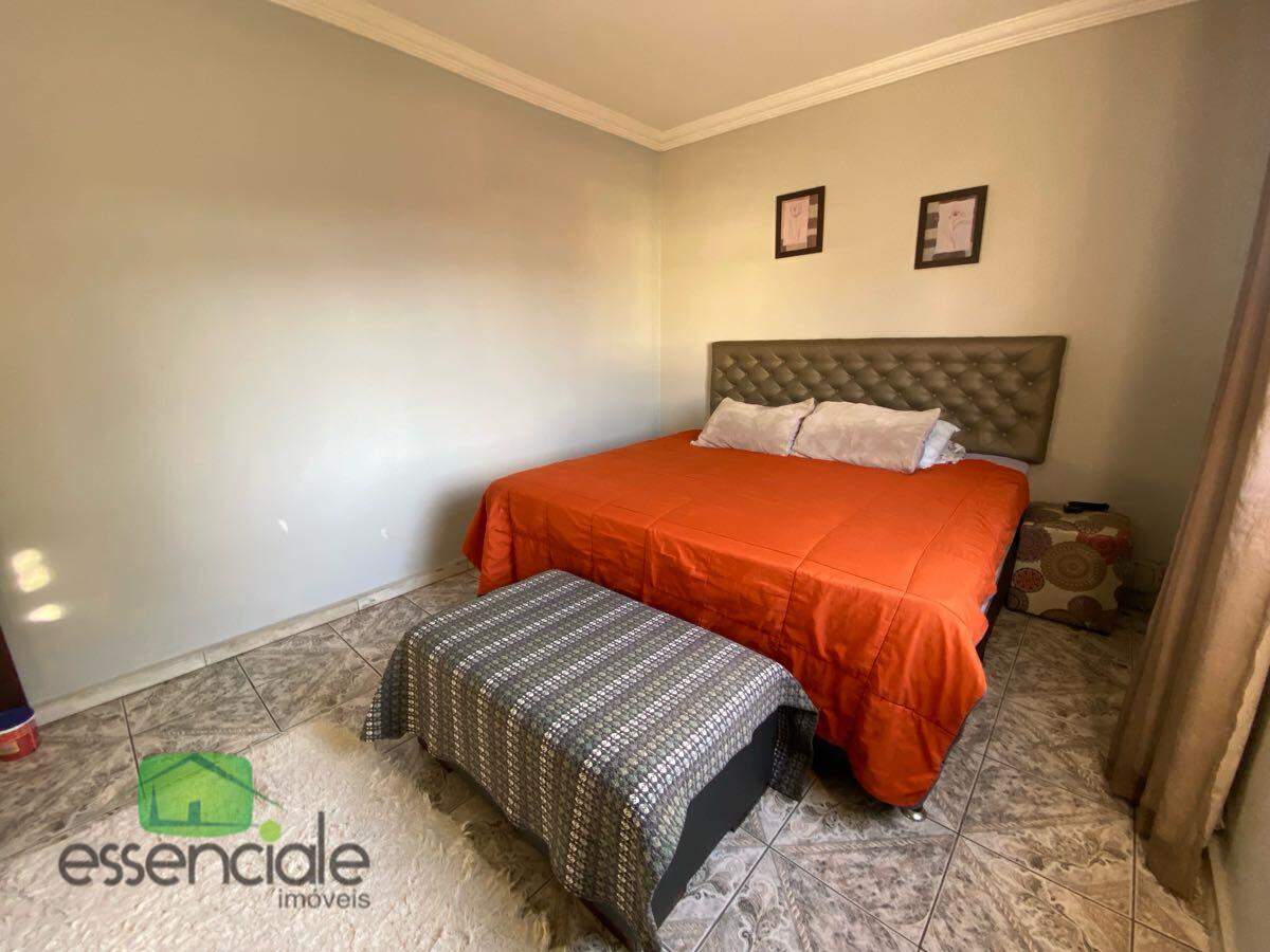 Casa, 3 quartos, 240 m² - Foto 13