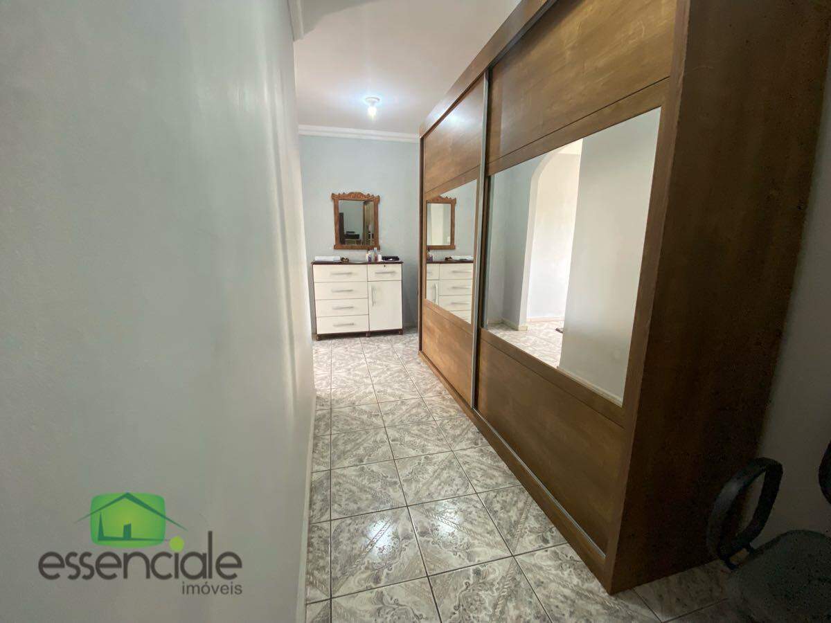 Casa, 3 quartos, 240 m² - Foto 15