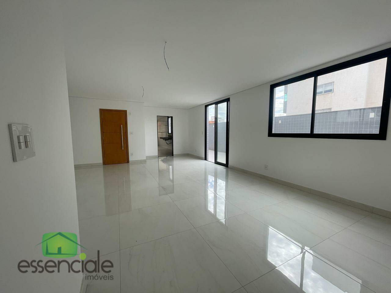 Apartamento, 3 quartos, 270 m² - Foto 1