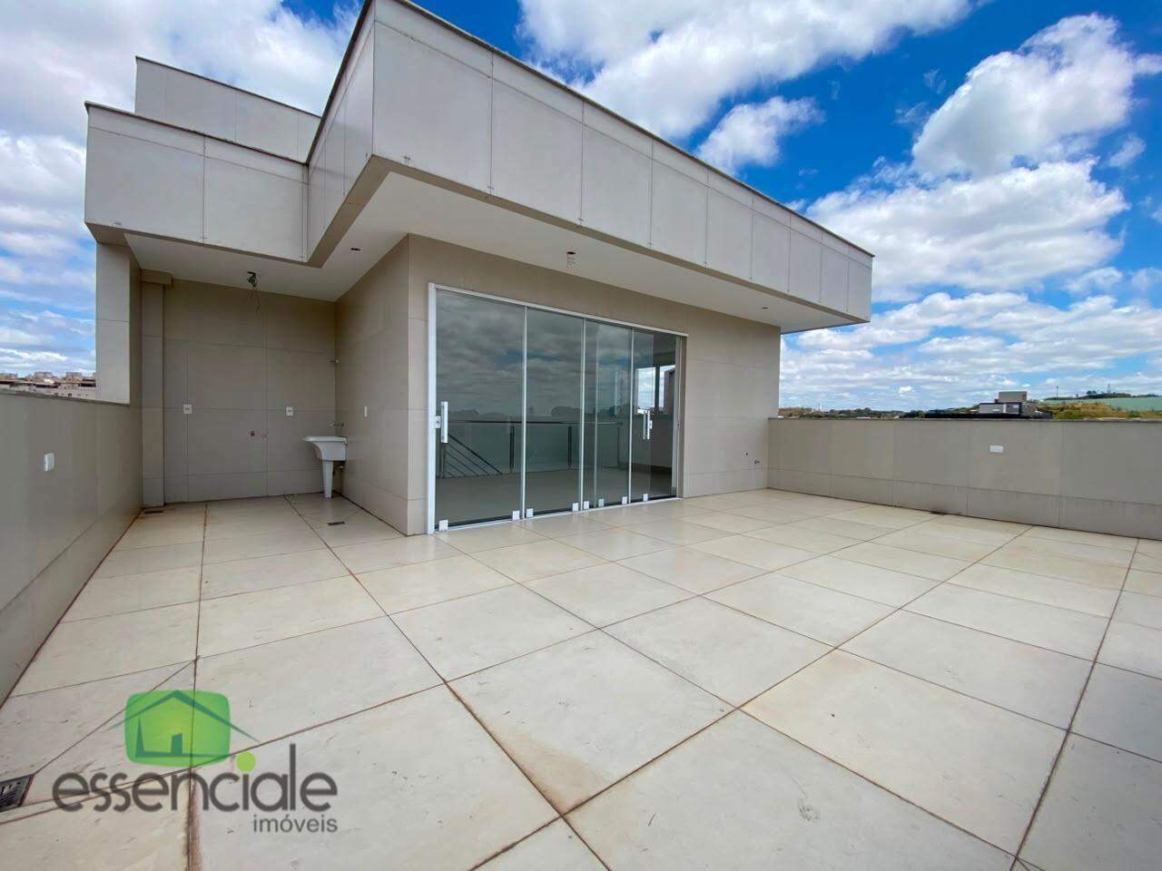 Cobertura, 3 quartos, 206 m² - Foto 1