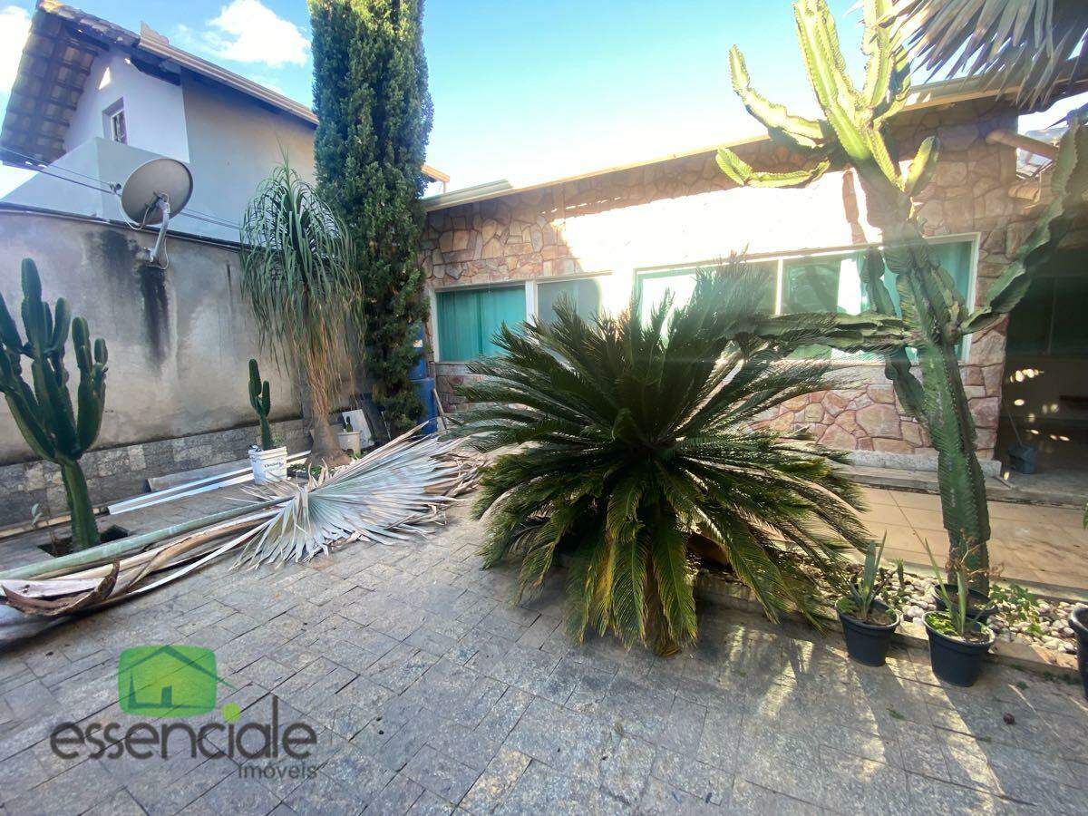 Casa, 3 quartos, 210 m² - Foto 2