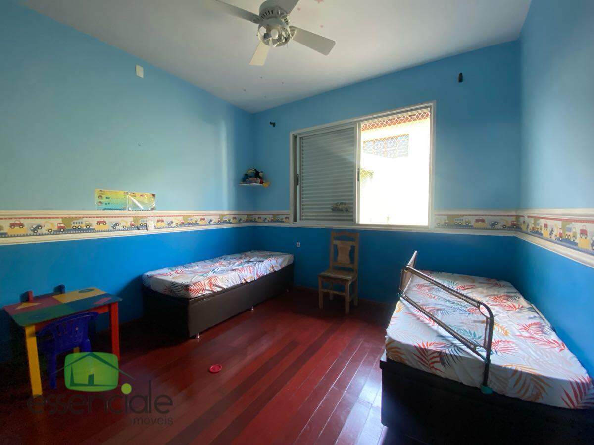 Casa, 3 quartos, 251 m² - Foto 13