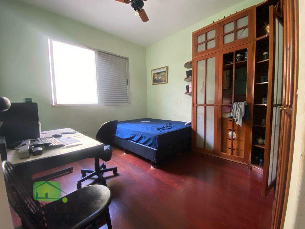 Casa, 3 quartos, 251 m² - Foto 14
