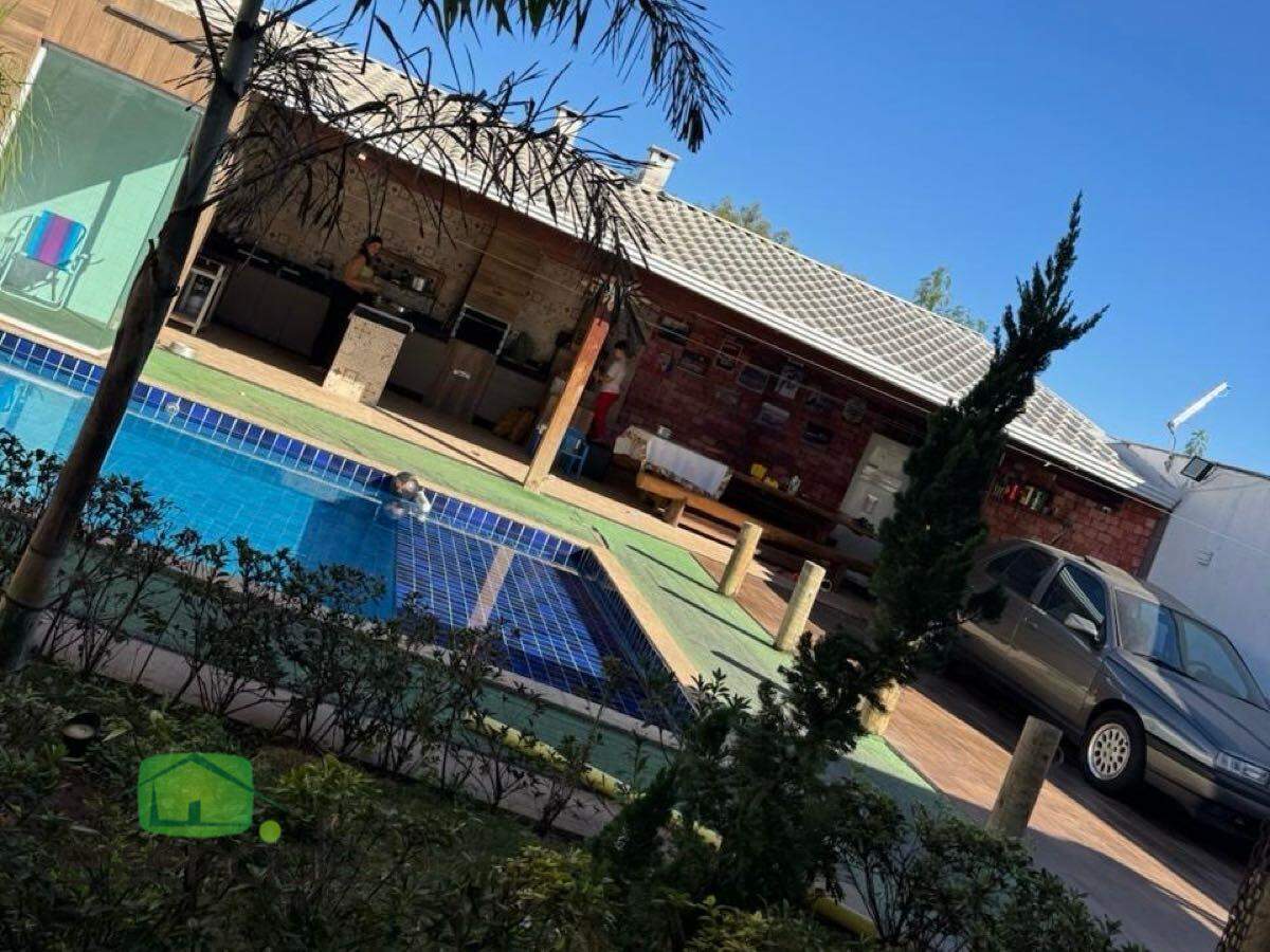 Casa, 3 quartos, 200 m² - Foto 2