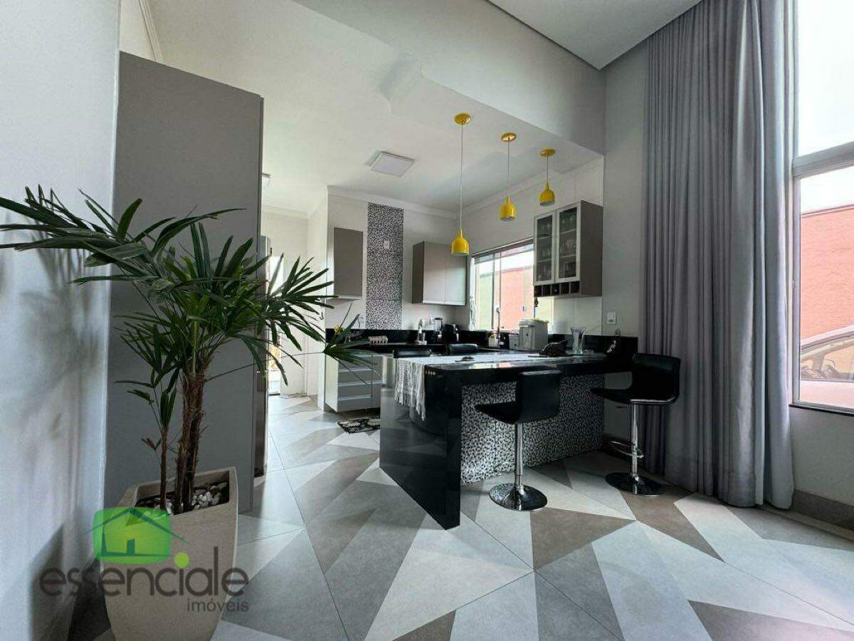 Casa, 3 quartos, 200 m² - Foto 11