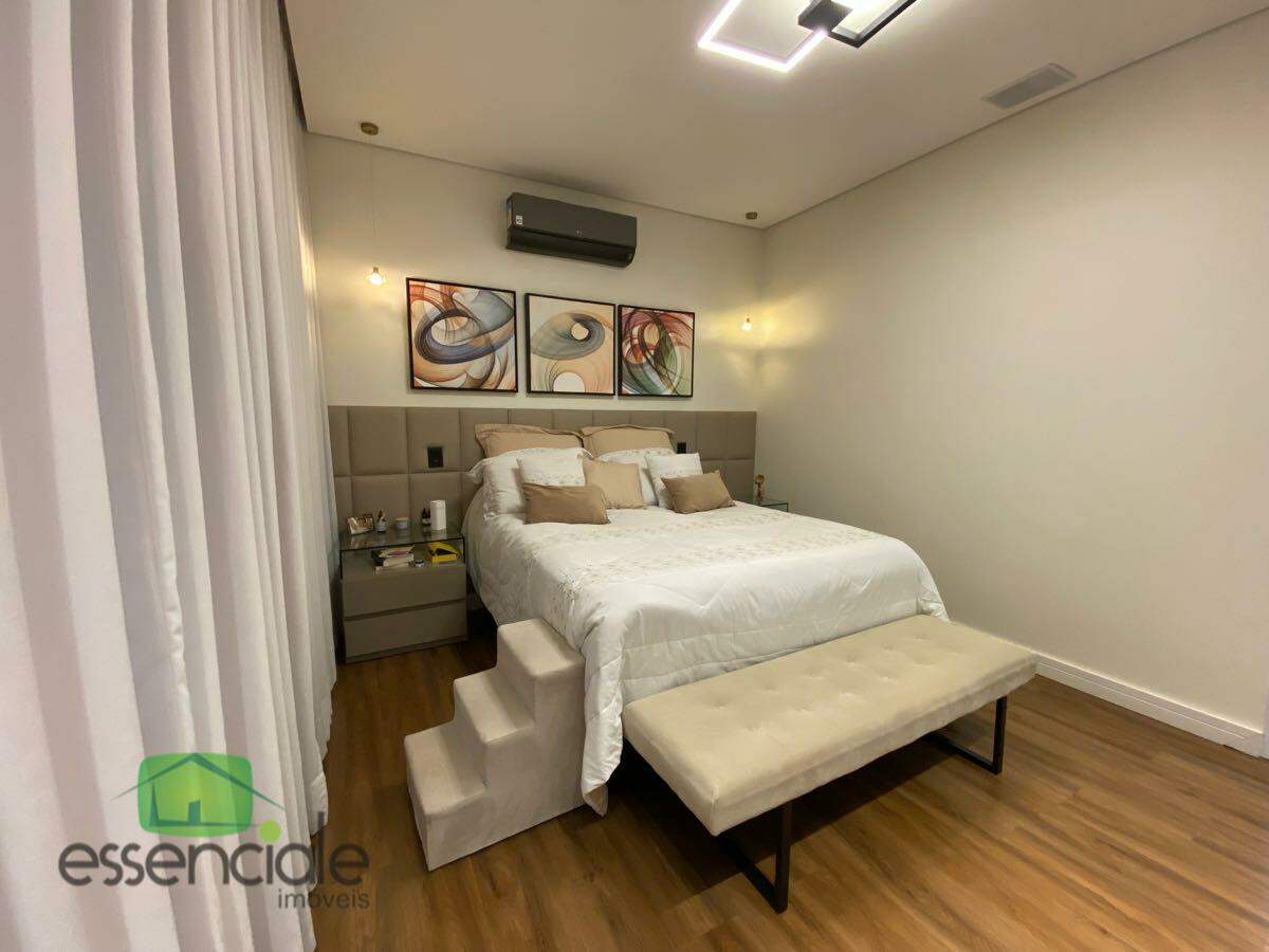 Casa, 3 quartos, 220 m² - Foto 3