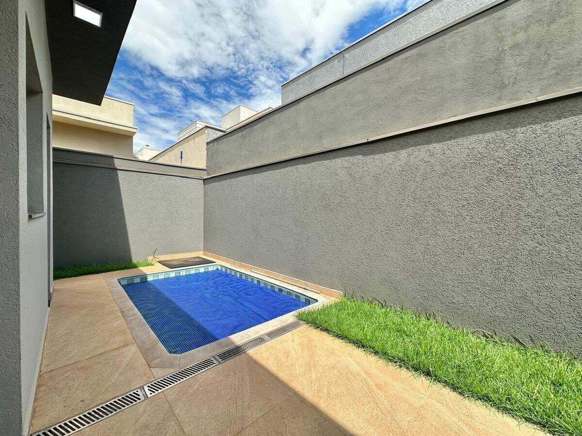 Casa de Condomínio à venda no Jardim Cybelli: 