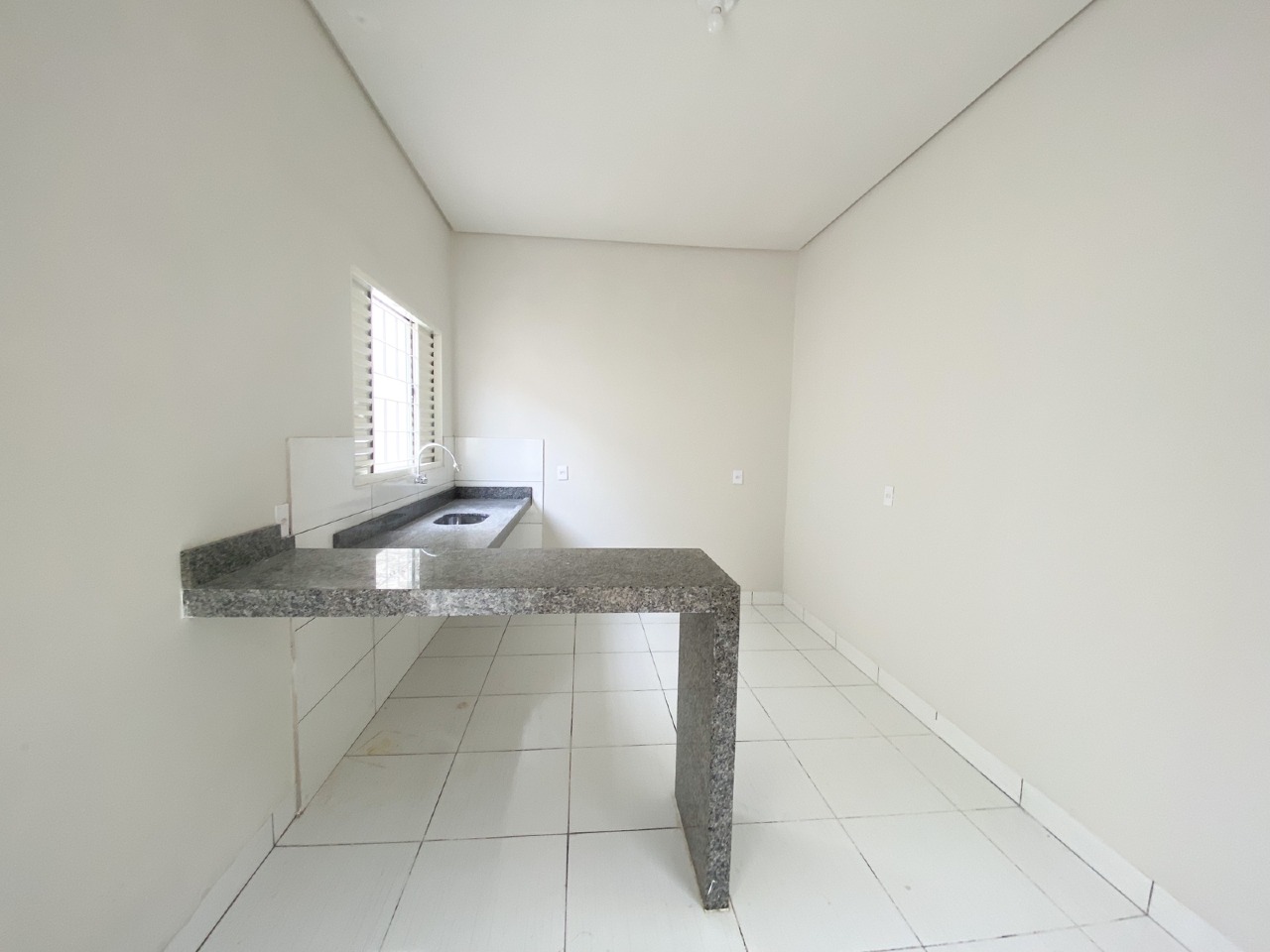 Kitnet para aluguel no Arso 34 : 