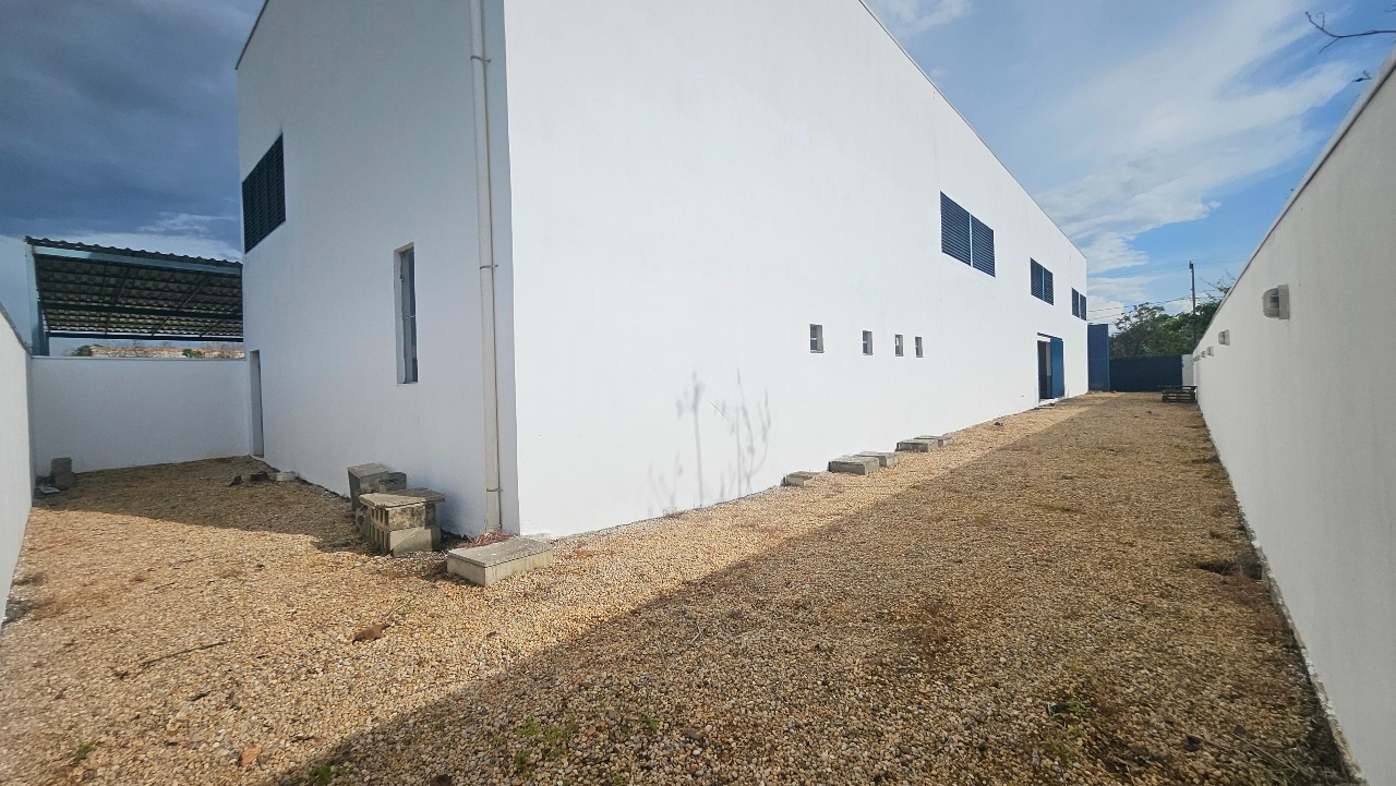 Galpão à venda no Plano Diretor Sul: 