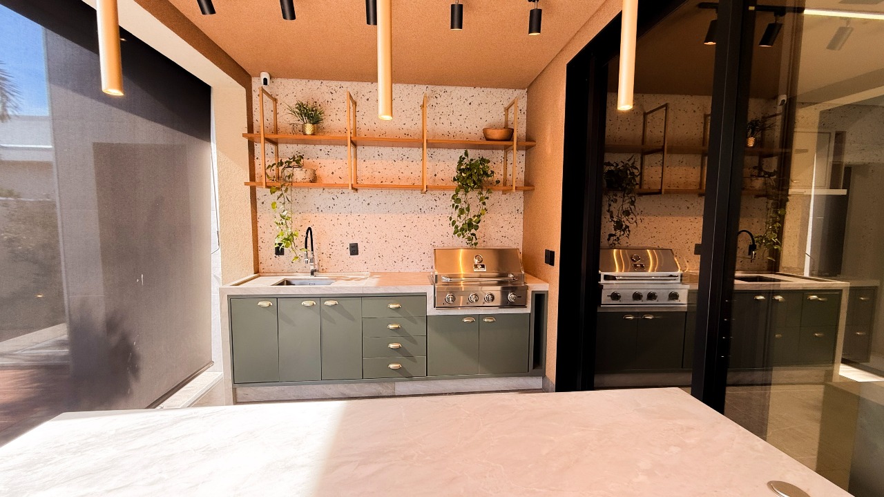 Sobrado em Condomínio à venda no arso 24: 