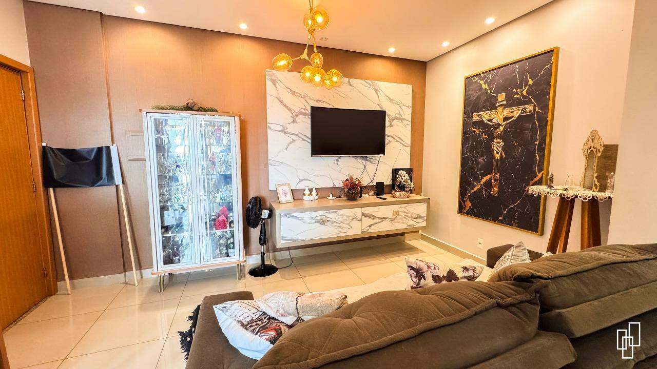 Apartamento à venda no Arno 21 : 