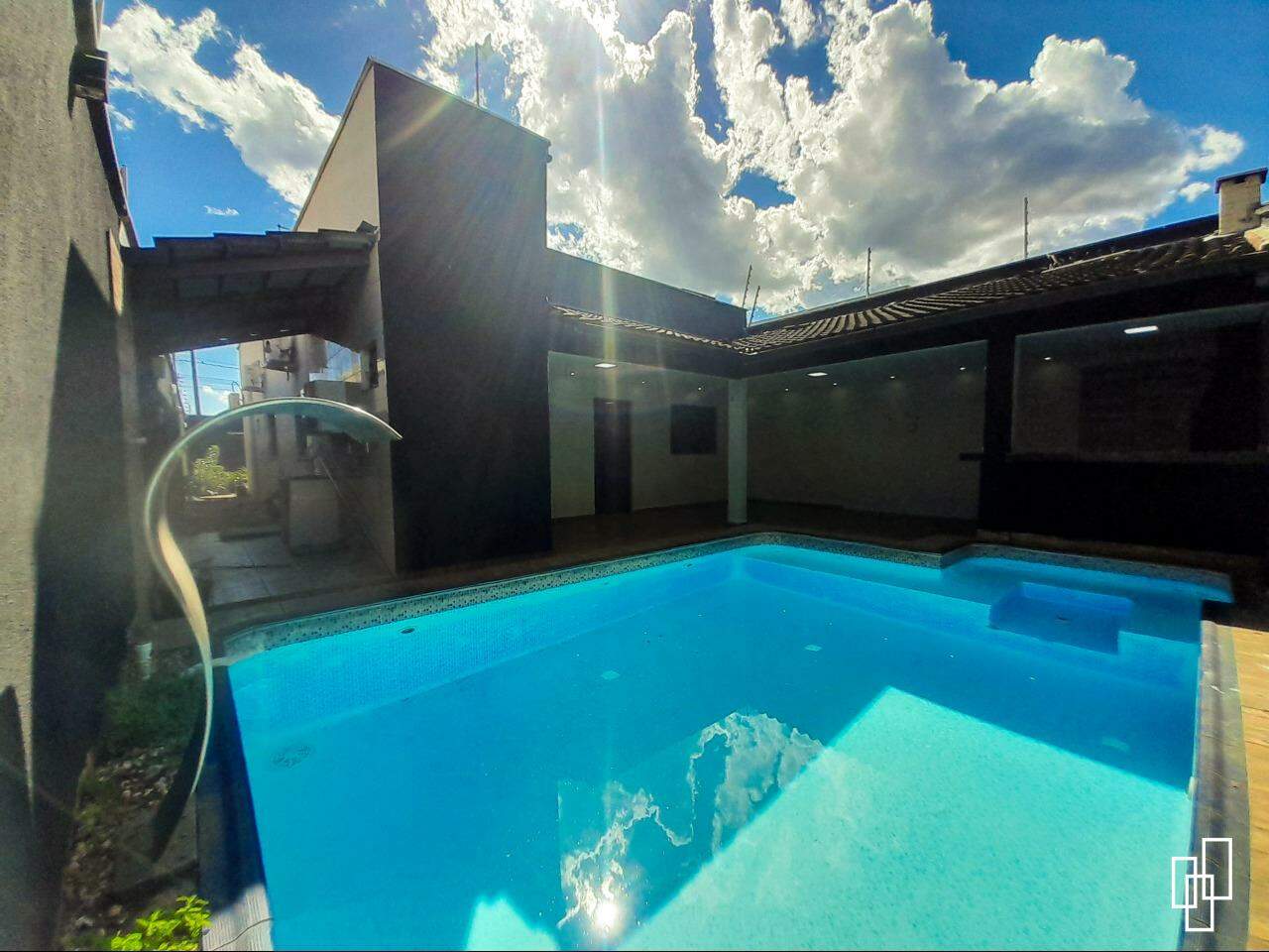 Casa para aluguel no Arso 151 : 