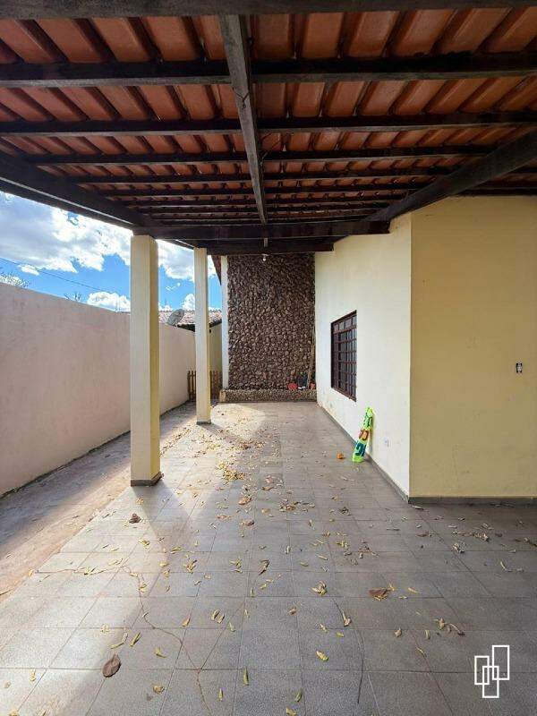 Casa para aluguel no Plano Diretor Sul: 