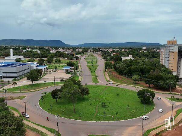 Lote à venda no Plano Diretor Sul: 