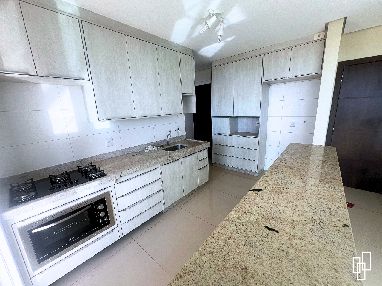 Apartamento para aluguel no Plano Diretor Norte: 