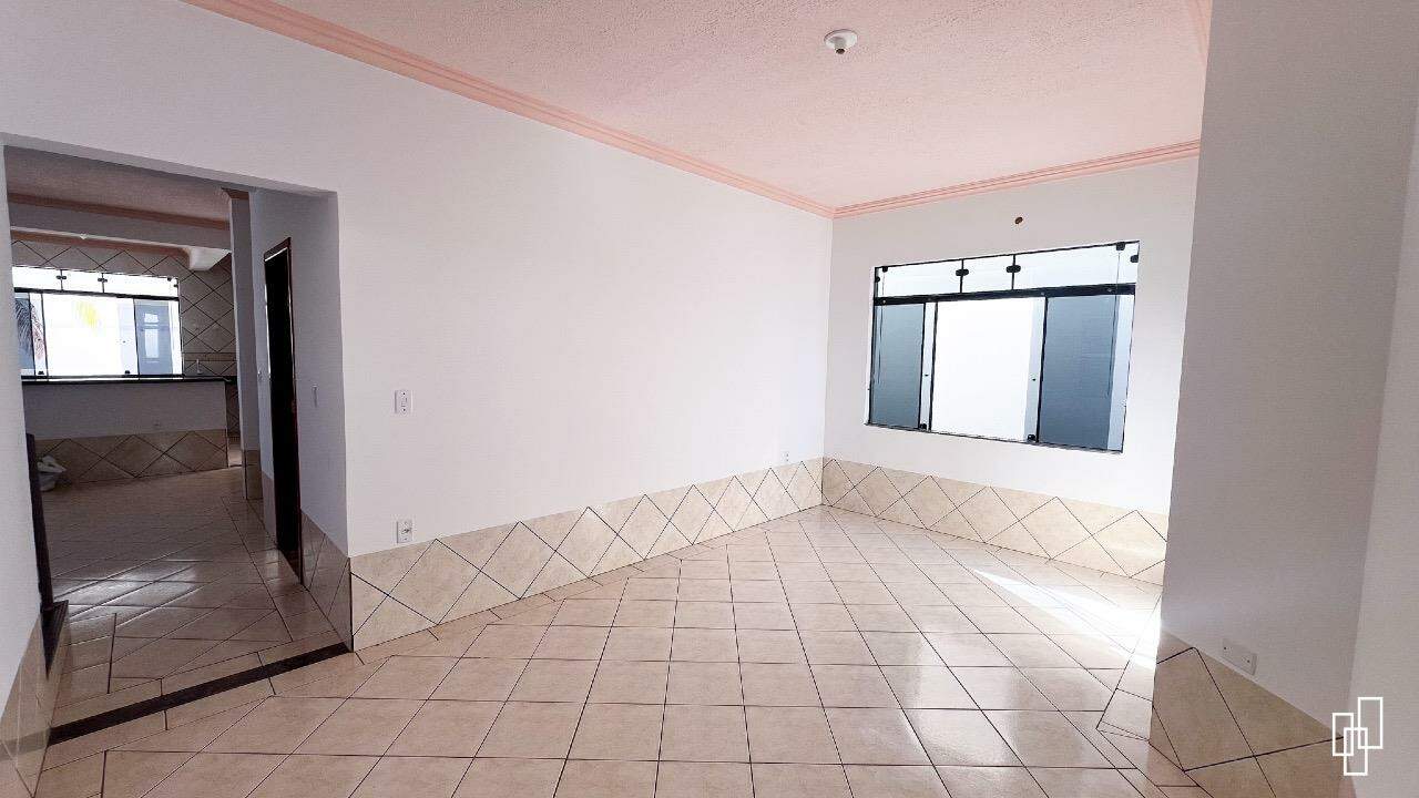 Sobrado para aluguel no Plano Diretor Sul: 