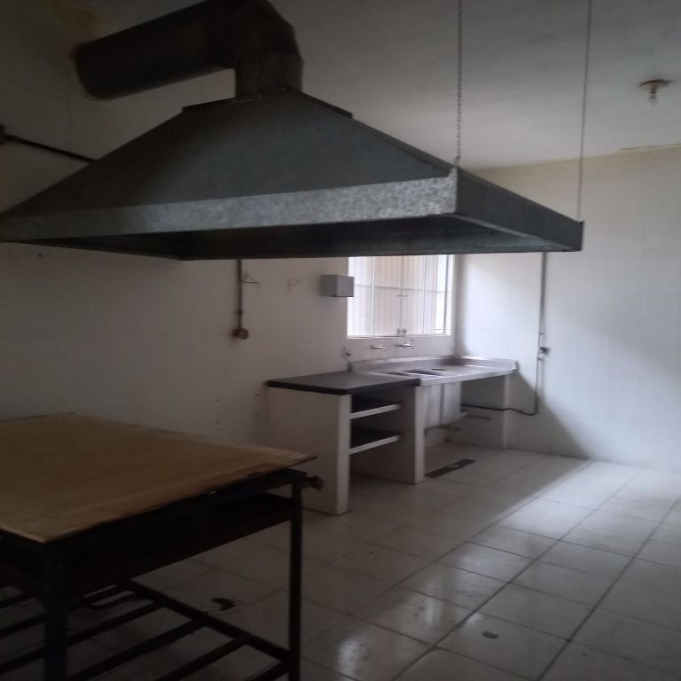 Salão para aluguel no Jardim Santa Adélia: 