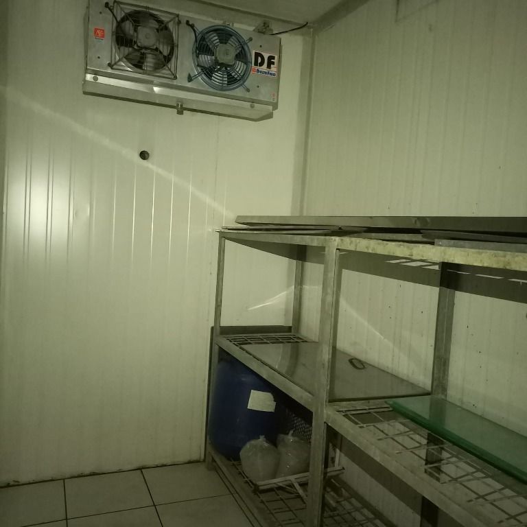 Salão para aluguel no Jardim Santa Adélia: 