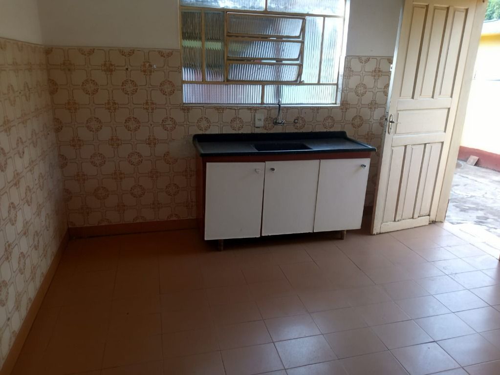 Casa à venda no Jardim Adutora: 