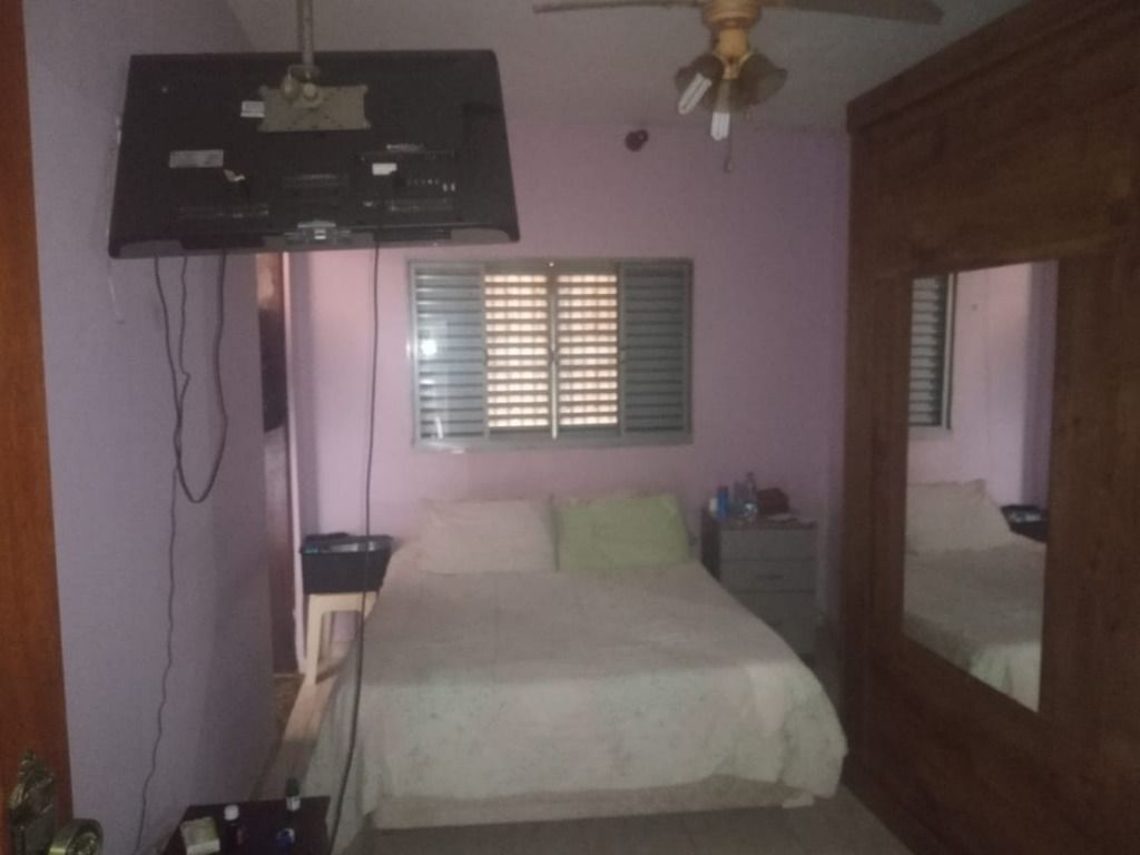 Sobrado à venda no Jardim Santa Adélia: 