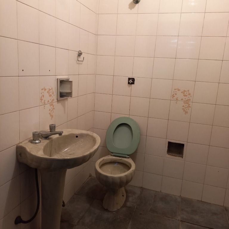 Prédio à venda no Cidade Satélite Santa Bárbara: 