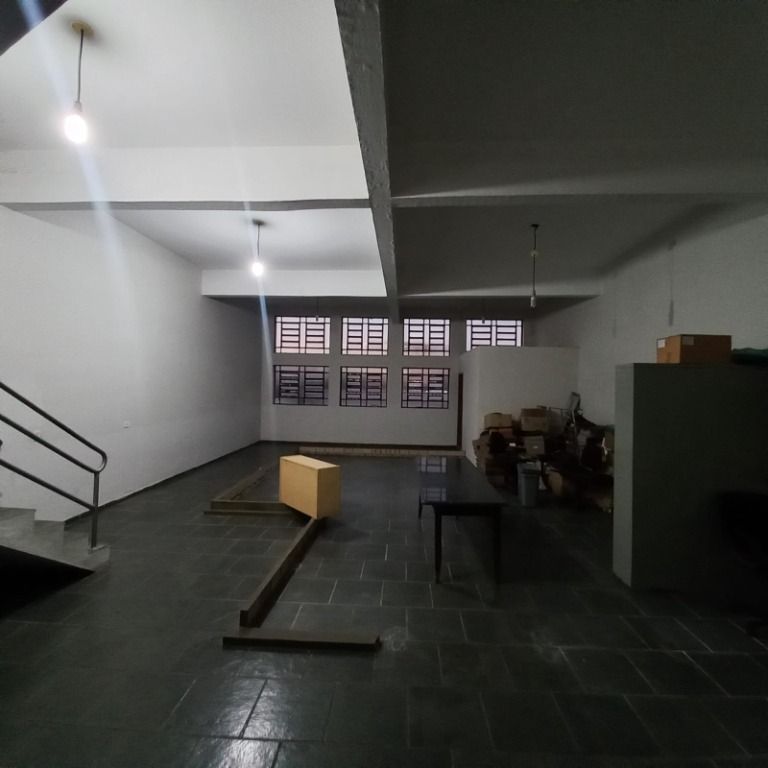 Prédio à venda no Cidade Satélite Santa Bárbara: 