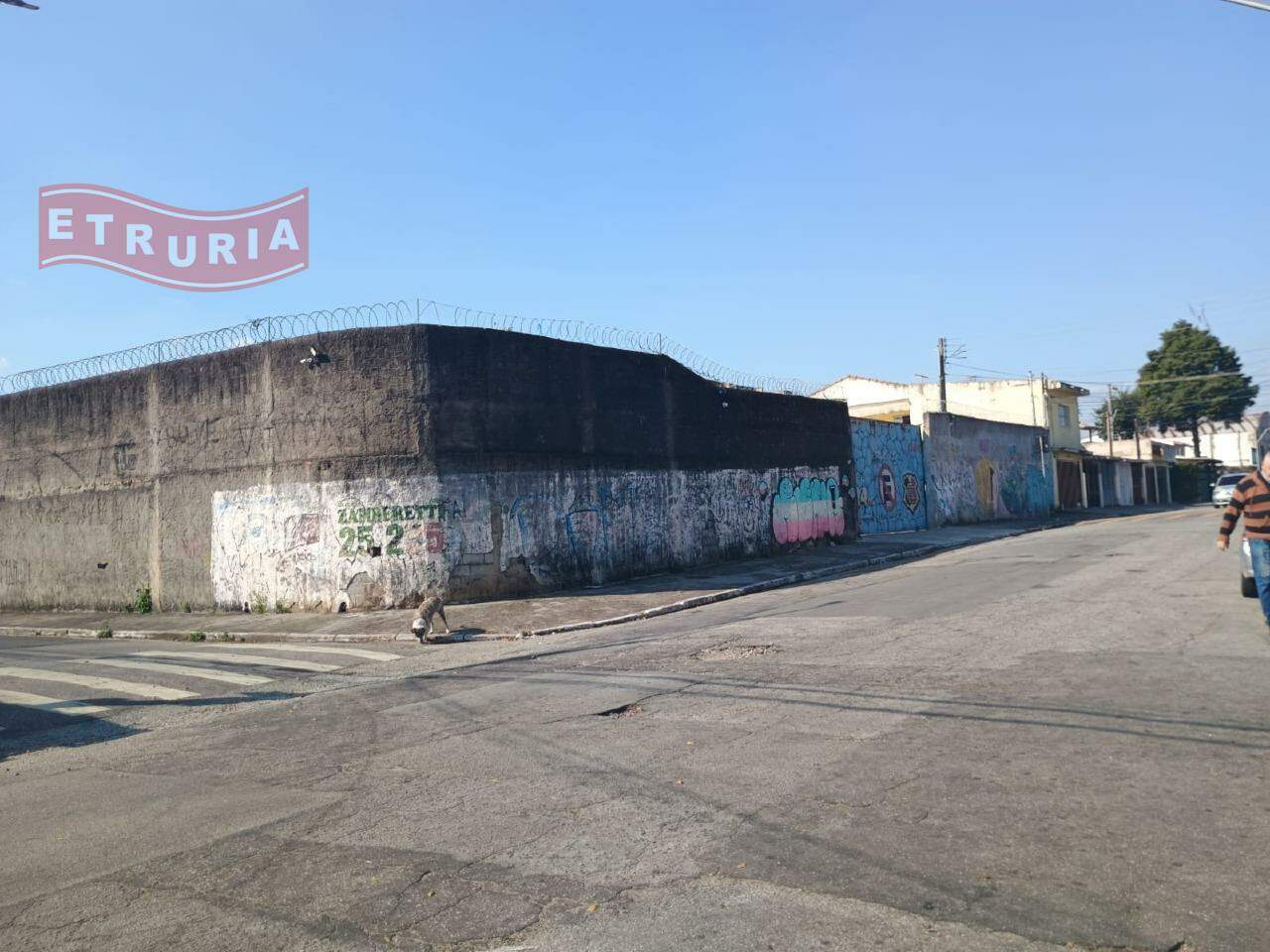 Área à venda no São Mateus: 