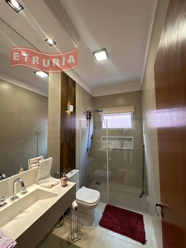 Casa à venda no Residencial do Bosque: 