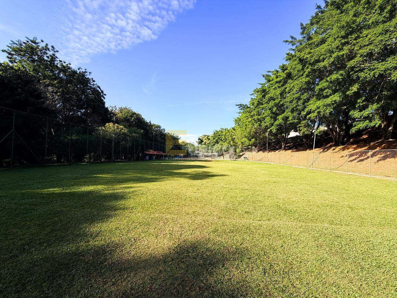 Terreno em Condomínio à venda no Condomínio Villaggio Capríccio em Louveira/SP: