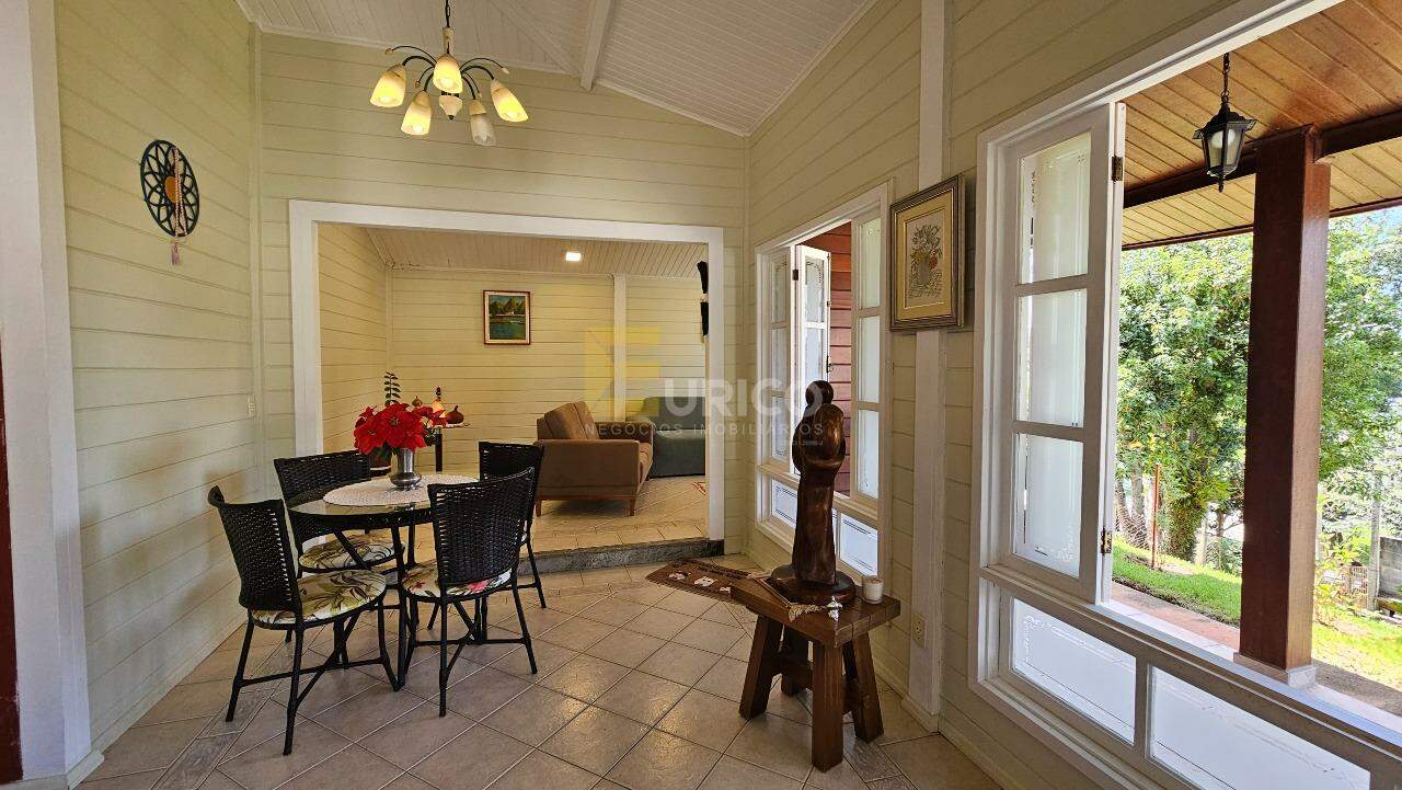 Casa em condomínio à venda no Condomínio Estância Marambaia em Vinhedo/SP: 