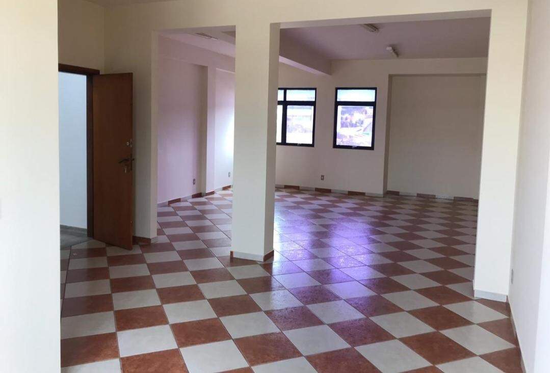 Sala para aluguel no Centro em Valinhos/SP: Foto 04