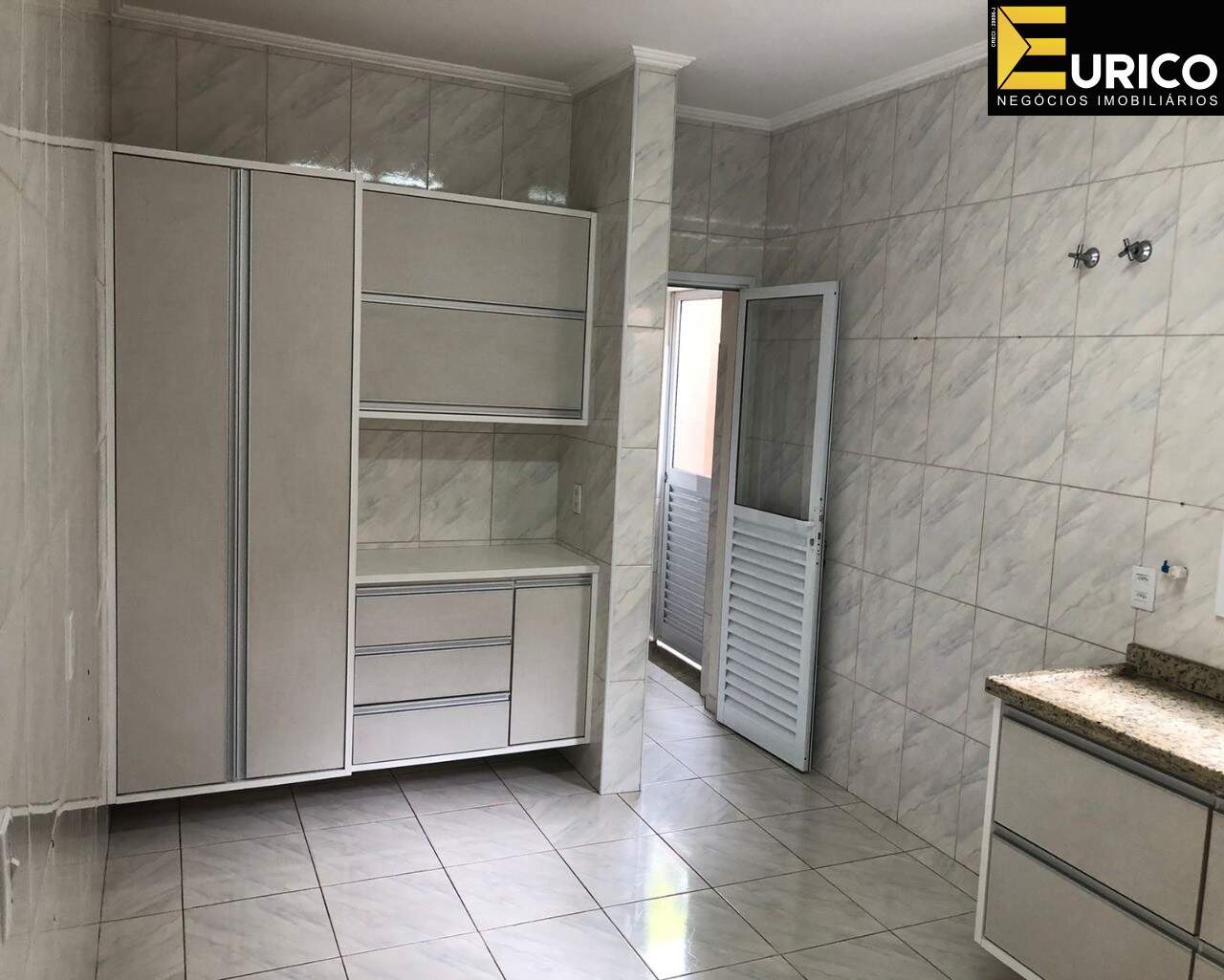 Casa em condomínio para aluguel no Condomínio Vivenda das Quaresmeiras em Valinhos/SP: Foto 05