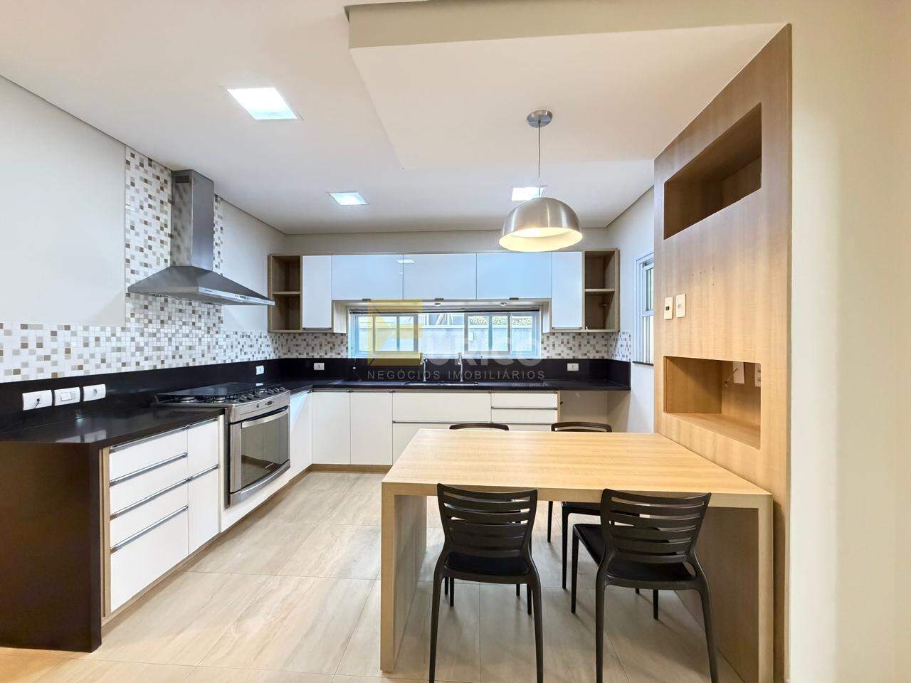 Casa em condomínio para aluguel no Condomínio Reserva das Palmeiras em Valinhos/SP: