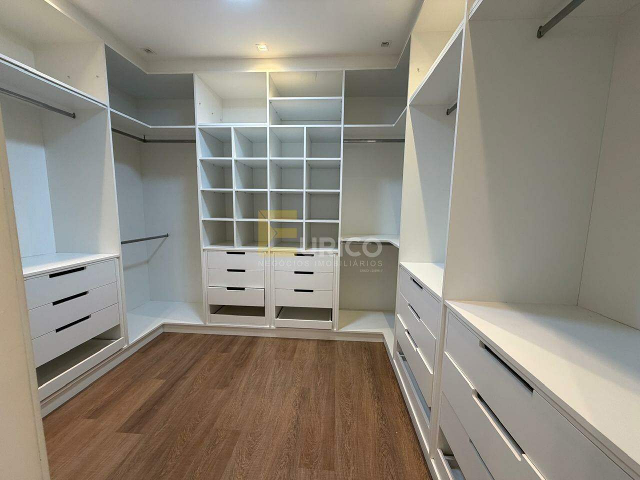 Casa em condomínio para aluguel no Condomínio Reserva das Palmeiras em Valinhos/SP: