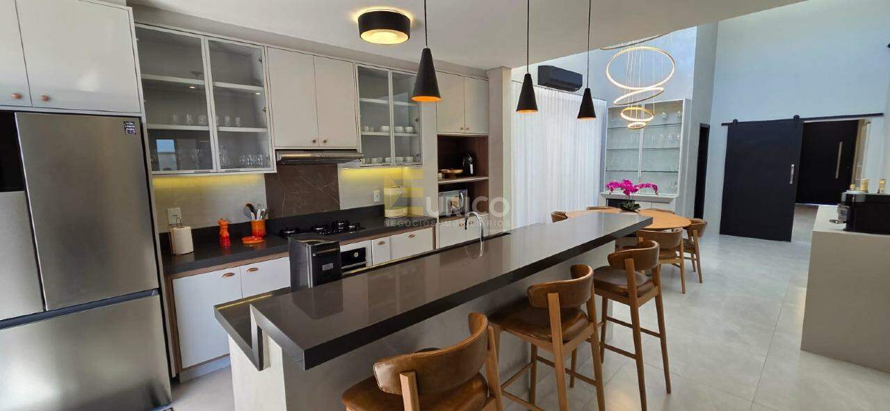 Casa em condomínio à venda no Reserva dos Vinhedos em Louveira/SP: 