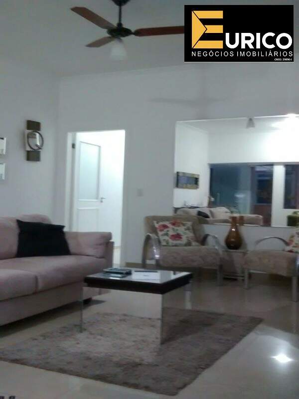 Casa à venda no Centro em Vinhedo/SP: Foto 04