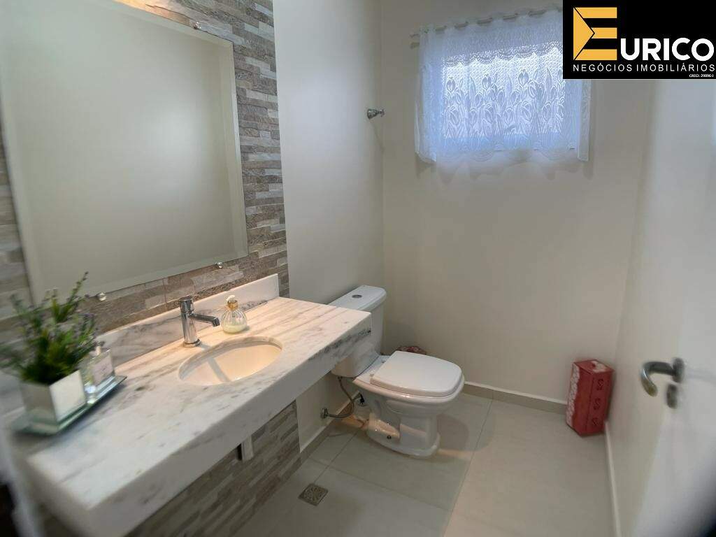 Casa em condomínio à venda no Condomínio Bosque dos Cambarás em Valinhos/SP: Lavabo