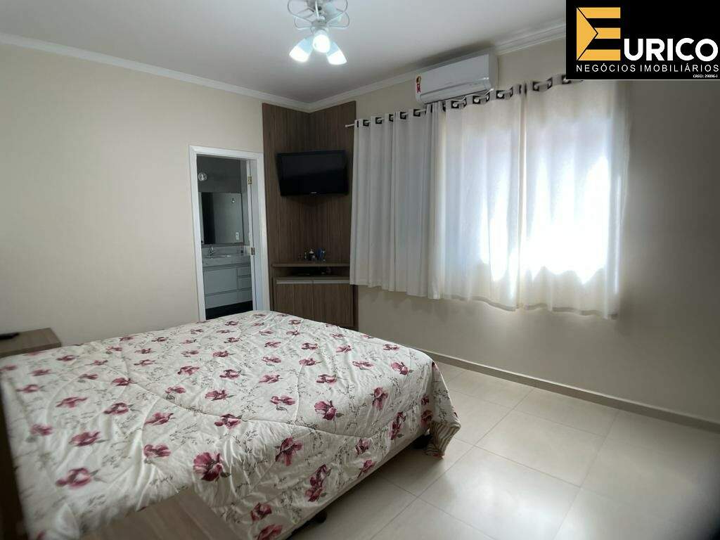 Casa em condomínio à venda no Condomínio Bosque dos Cambarás em Valinhos/SP: Suíte Casal