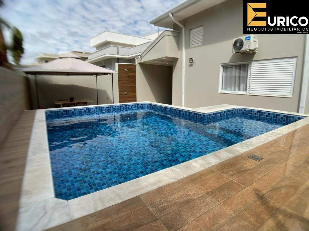 Casa em condomínio à venda no Condomínio Bosque dos Cambarás em Valinhos/SP: Piscina
