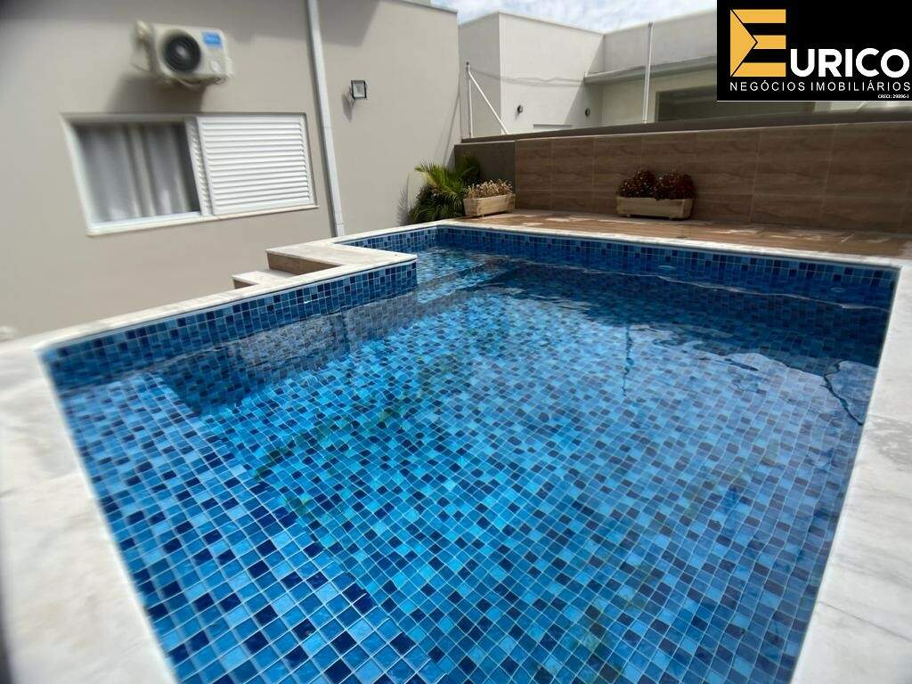 Casa em condomínio à venda no Condomínio Bosque dos Cambarás em Valinhos/SP: Piscina